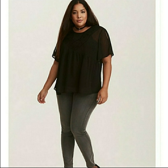 Torrid - Crinkled chiffon lace trim top - Picture 6 of 7